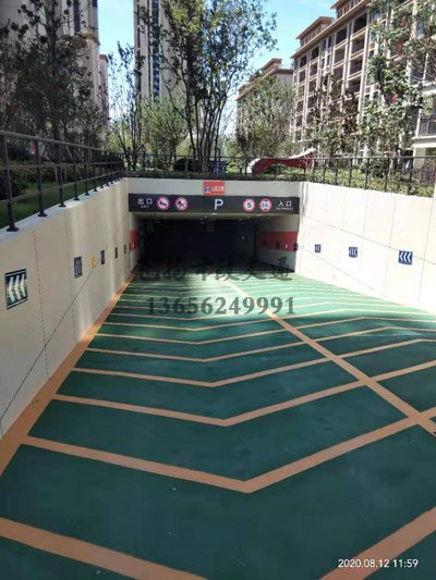 西安停車場車位劃線多少錢一個(gè),西安停車場劃線施工的價(jià)格?