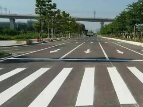 西安馬路劃線成本大概多少錢？不貴，飛揚(yáng)價(jià)格合理