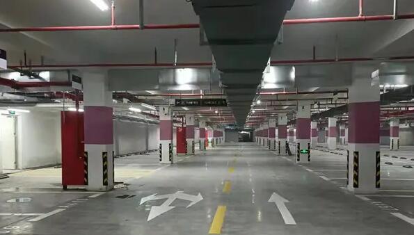 蘇州道路劃線分析，環(huán)氧地坪施工時地面油漬污垢解決的方法？