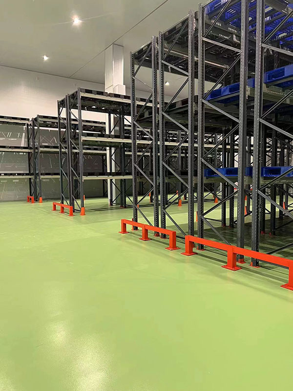 全體系無溶劑聚氨酯冷庫項目展示.jpg 道路劃線,車位劃線,停車位劃線