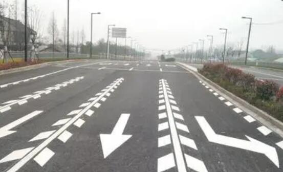 冷噴標(biāo)線一平方多少錢(qián)?道路劃線冷涂多少錢(qián)? 冷噴標(biāo)線一平方多少錢(qián)?道路劃線冷涂多少錢(qián)?