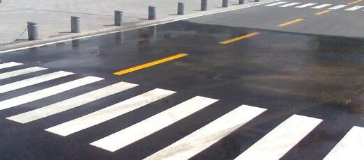 蘇州專業(yè)道路劃線施工,飛揚市政為您護航 蘇州專業(yè)道路劃線施工,飛揚市政為您護航